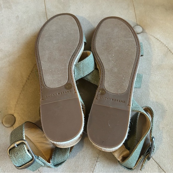 Lucky Brand Women's 7 Green Sandals - Picture 4 of 6